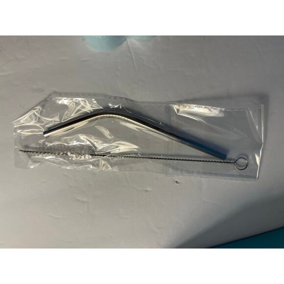 Best Wishes Gift Box with wine glass, candle, soap bath bomb and card - Picture 10 of 16